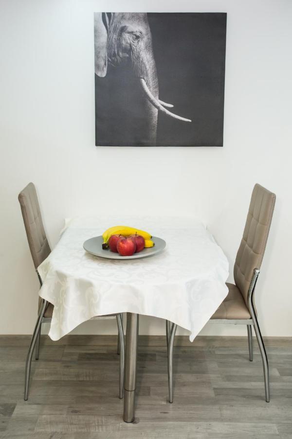 Aradi Apartment Budapest Exteriör bild